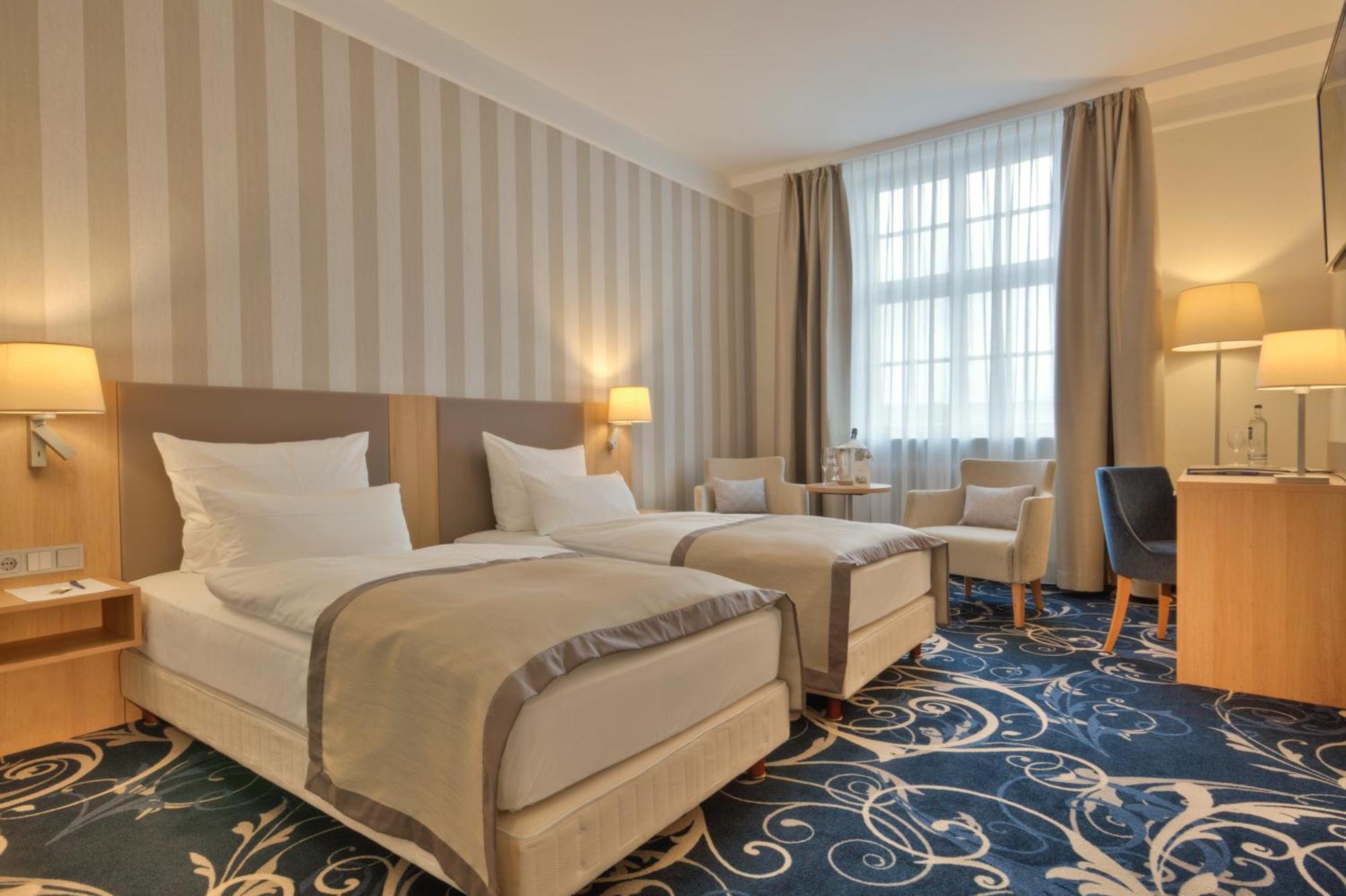 Double Room,699700963:JPEG
